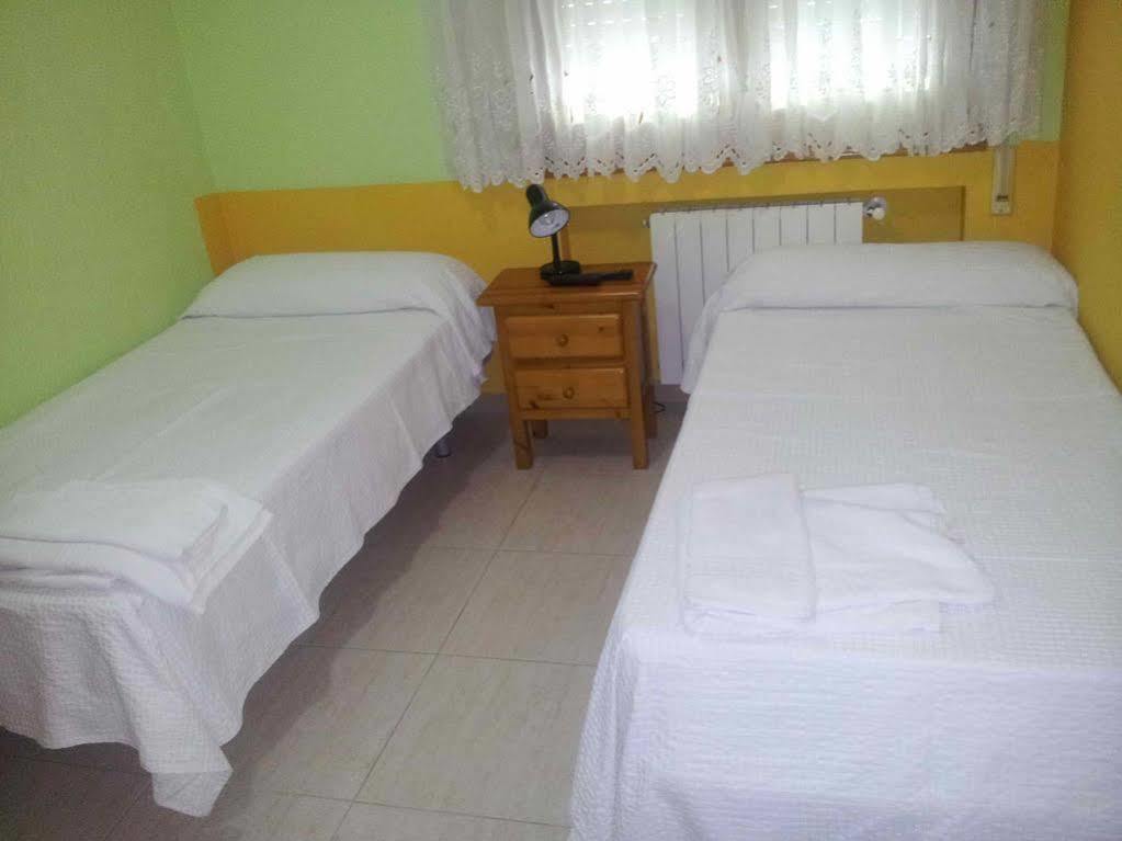 Hostal El Alba Brunete Bagian luar foto